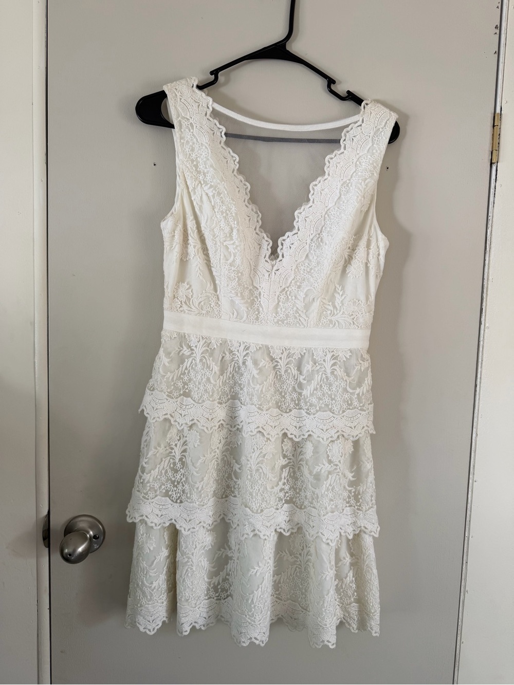 Nikibiki White Lace Tiered V-Neck Dress